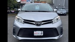 2018 Toyota Sienna LE 7-Passenger FWD with Auto-Access Seat