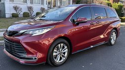 2022 Toyota Sienna Limited 7-Passenger
