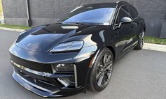 2025 Porsche Macan Turbo Electric