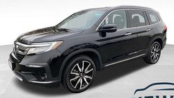 2020 Honda Pilot Touring w/Rear Captain's Chairs