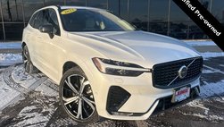 2023 Volvo XC60 B6 Ultimate Dark Theme