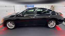 2010 Nissan Maxima 