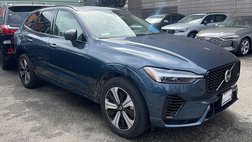 2023 Volvo XC60 Recharge T8 Plus Dark Theme