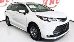 2024 Toyota Sienna XLE