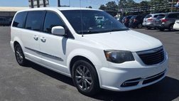 2015 Chrysler Town and Country S
