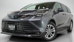 2025 Toyota Sienna XLE