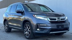 2019 Honda Pilot Touring w/Rear Captain's Chairs