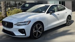 2024 Volvo S60 B5 Plus Dark Theme