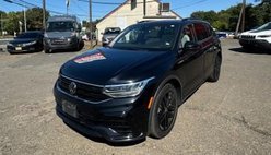 2022 Volkswagen Tiguan SE R-Line Black