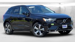 2023 Volvo XC60 Recharge T8 Plus Dark Theme