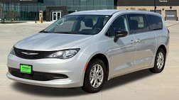 2024 Chrysler Voyager LX