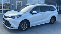 2022 Toyota Sienna XLE