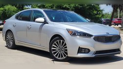 2017 Kia Cadenza Technology