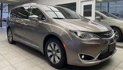 2018 Chrysler Pacifica Hybrid Limited
