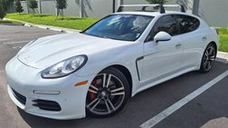 2016 Porsche Panamera 4