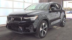 2025 Volvo XC40 B5 Plus Bright Theme