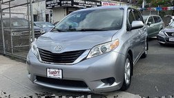 2017 Toyota Sienna LE
