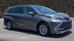 2023 Toyota Sienna XLE