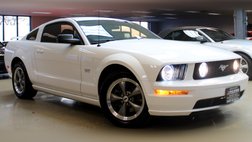2005 Ford Mustang GT Deluxe