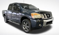 2015 Nissan Titan SV