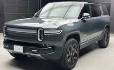 2023 Rivian R1S Adventure