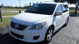 2011 Volkswagen Routan SE