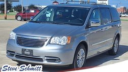 2015 Chrysler Town and Country Touring-L