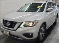 2018 Nissan Pathfinder SV
