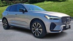 2023 Volvo XC60 Recharge T8 Ultimate Dark Theme