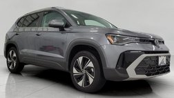 2025 Volkswagen Taos SE 4Motion