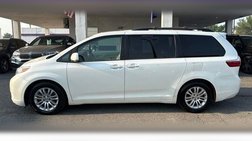 2017 Toyota Sienna 