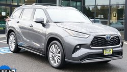2023 Toyota Highlander Hybrid Platinum