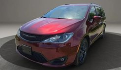 2020 Chrysler Pacifica Touring