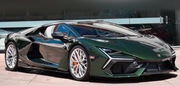 2025 Lamborghini Revuelto Base