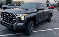 2023 Toyota Tundra Platinum HV