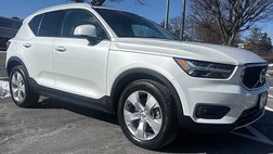 2021 Volvo XC40 T5 Momentum