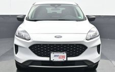 2022 Ford Escape Hybrid SE