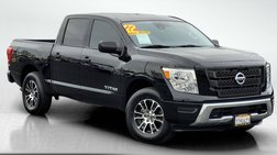 2022 Nissan Titan SV