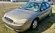 2005 Ford Taurus SE