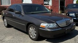 2005 Lincoln Town Car Signature Limited
