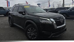 2022 Nissan Pathfinder SV