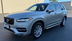 2018 Volvo XC90 T6 Momentum