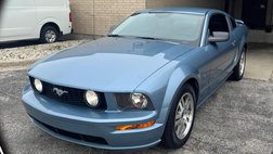 2005 Ford Mustang GT Premium