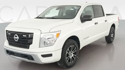 2022 Nissan Titan SV