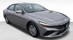 2025 Hyundai Elantra SE