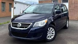 2014 Volkswagen Routan SE