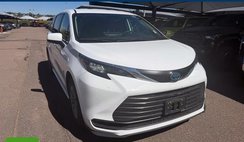 2025 Toyota Sienna LE 8-Passenger