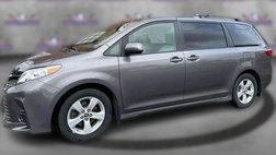 2018 Toyota Sienna LE