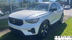 2026 Volvo XC40 B5 Plus