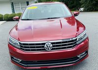 2017 Volkswagen Passat 1.8T R-Line